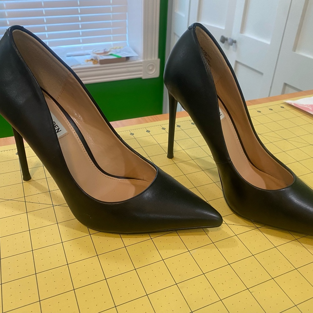 Steve Madden black stiletto heels